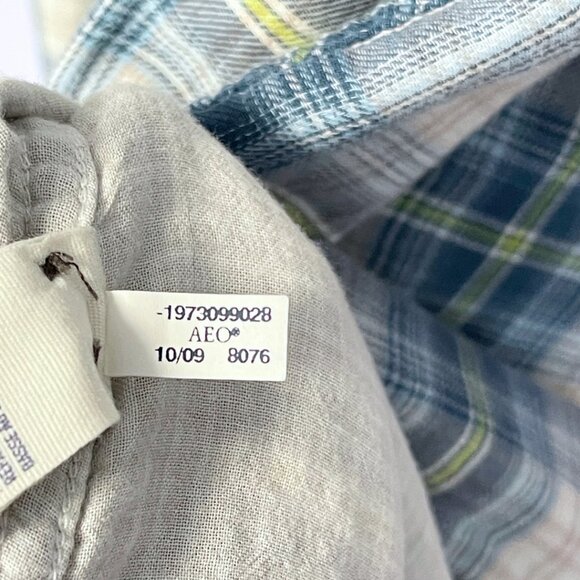 American Eagle Outfitters Button Flannel Shirt Mens L Blue Plaid Soft Cotton - Picture 11 of 13